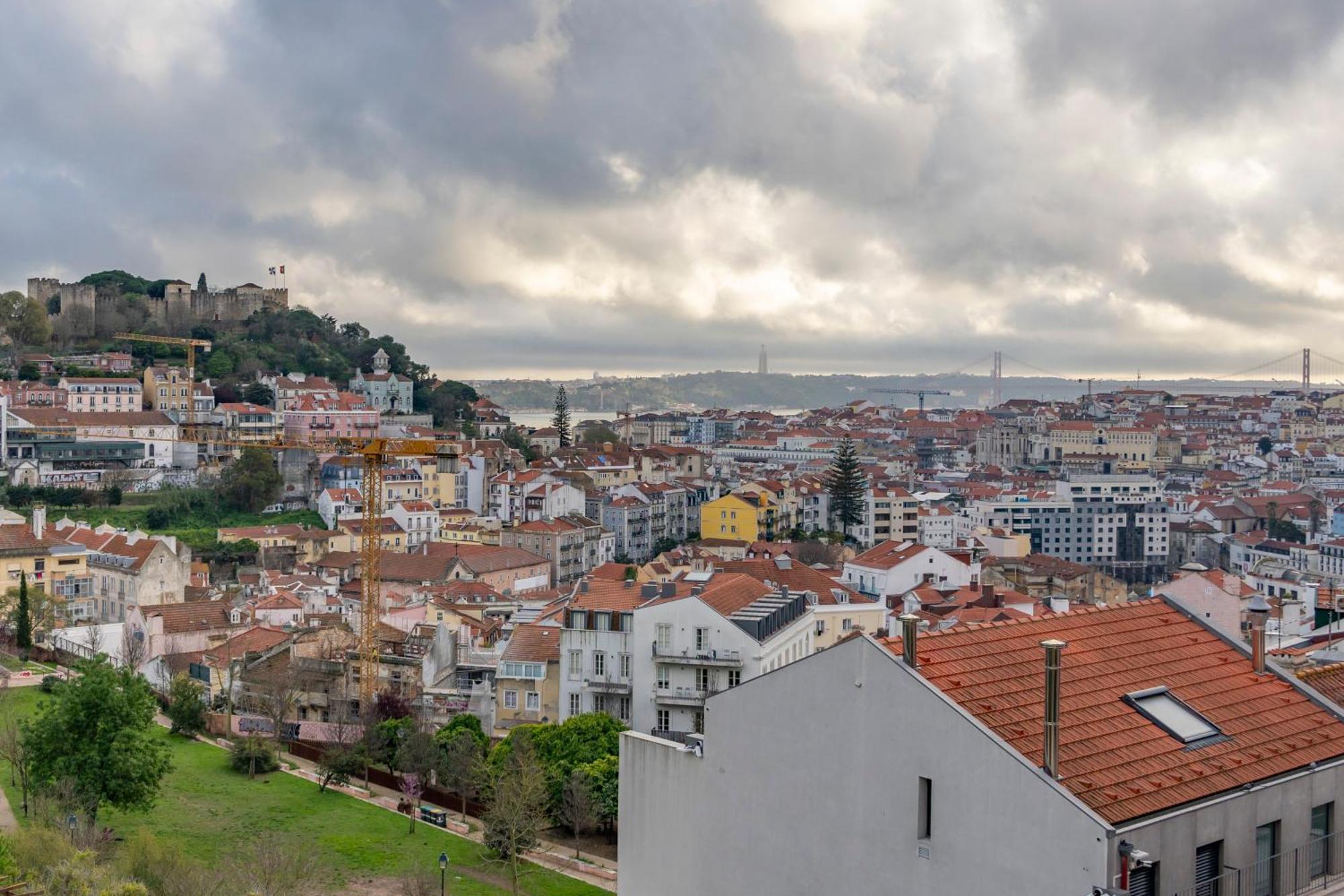 리스본 Magnificent Flat With Spectacular Views In Graca 아파트 외부 사진